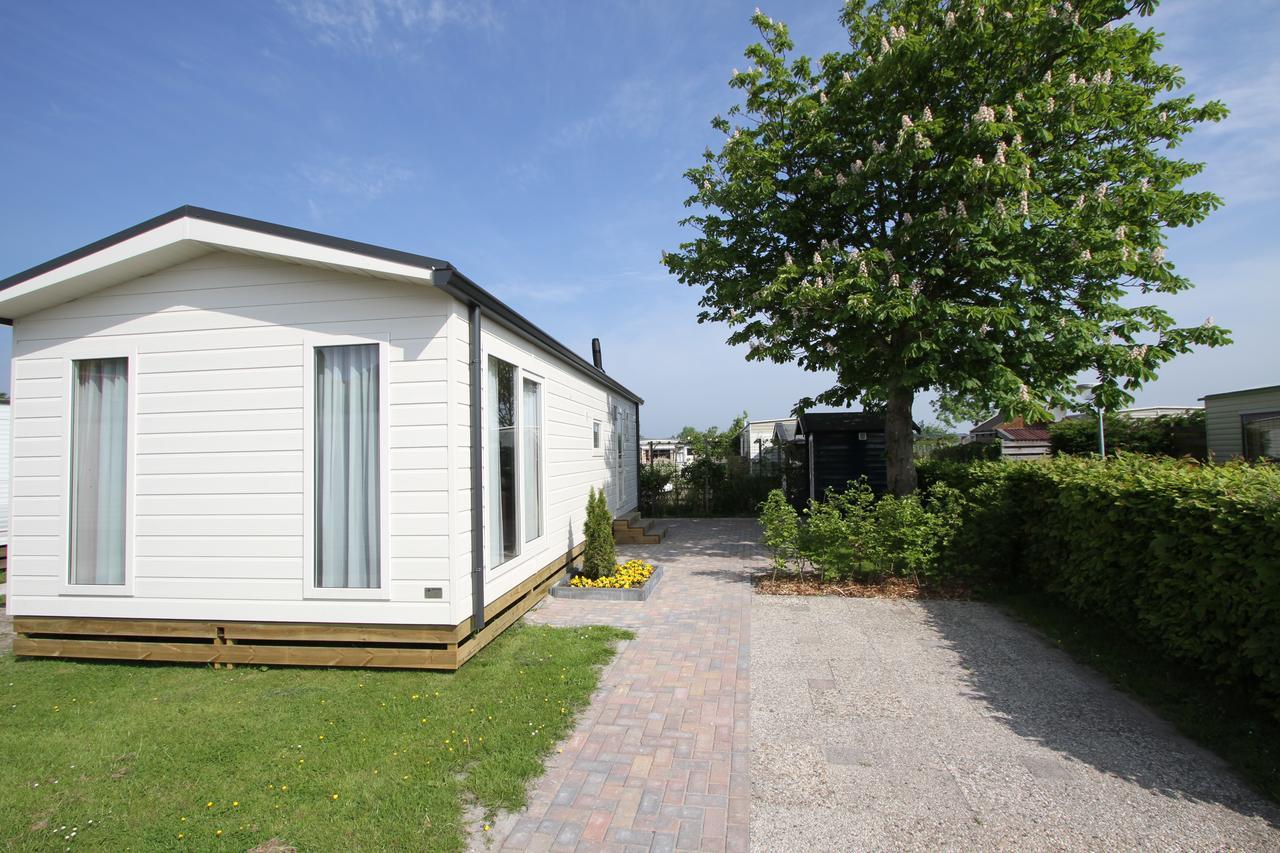 Ijsselmeer-Chalet Nr. 66 Molkwerum Ngoại thất bức ảnh